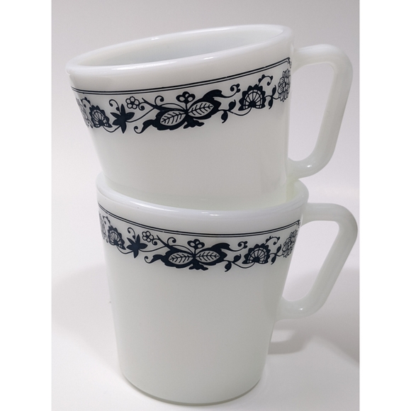 4 Vintage Pyrex White Milk Glass Coffee Mugs Cups 300 ML - Picture 4 of 7